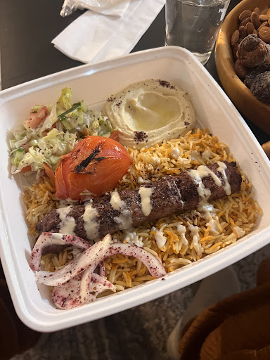 Photo of IN N OUT ARABIC MARKET - 1769 Harvey Ave, Kelowna, BC V1Y 6G4